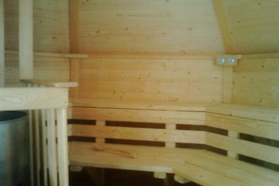 wnętrze sauny ogrodowej 17m